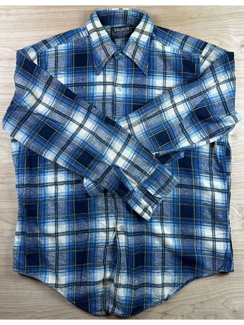 Vintage 70s Taurus Flannel button up shirt size large plaid gorp 100% cotton
